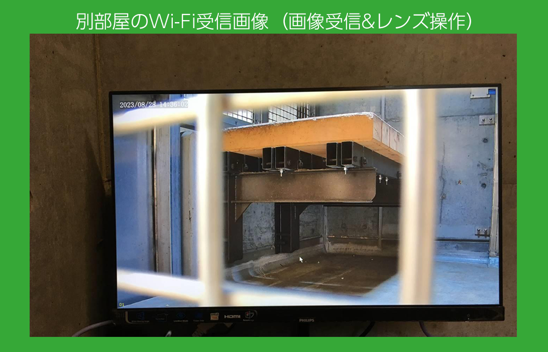 飼育舎の檻の形状に合わせて取付金具も独自に制作！
